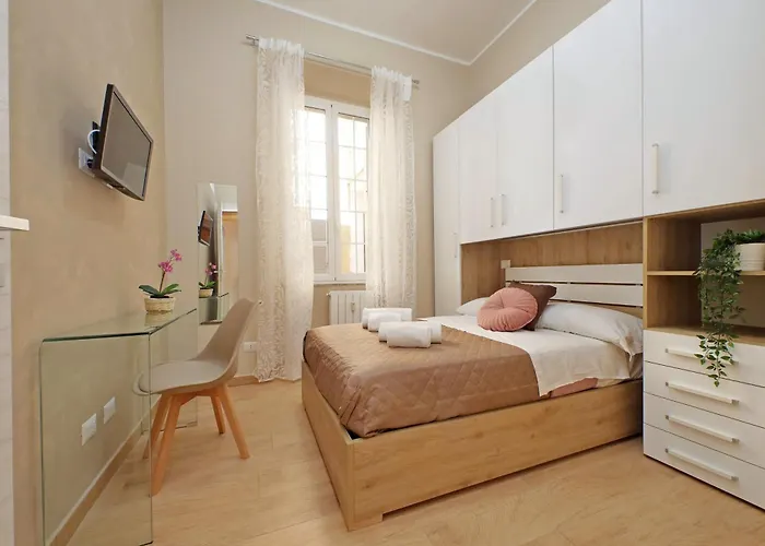 Julius House Roma